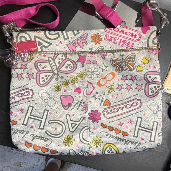 Coach poppy butterfly flower graffiti crossbody - Picture 1 of 17